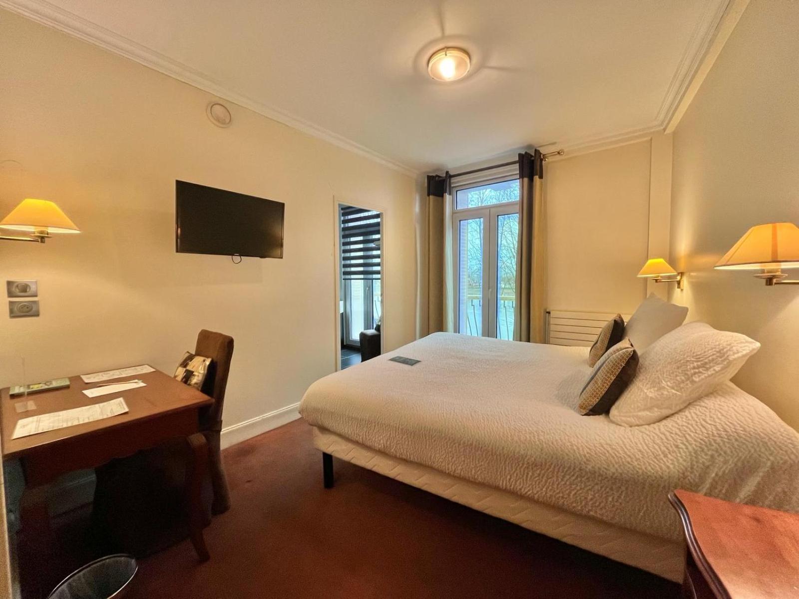 Logis Hotel Le Rivage Gien Kültér fotó