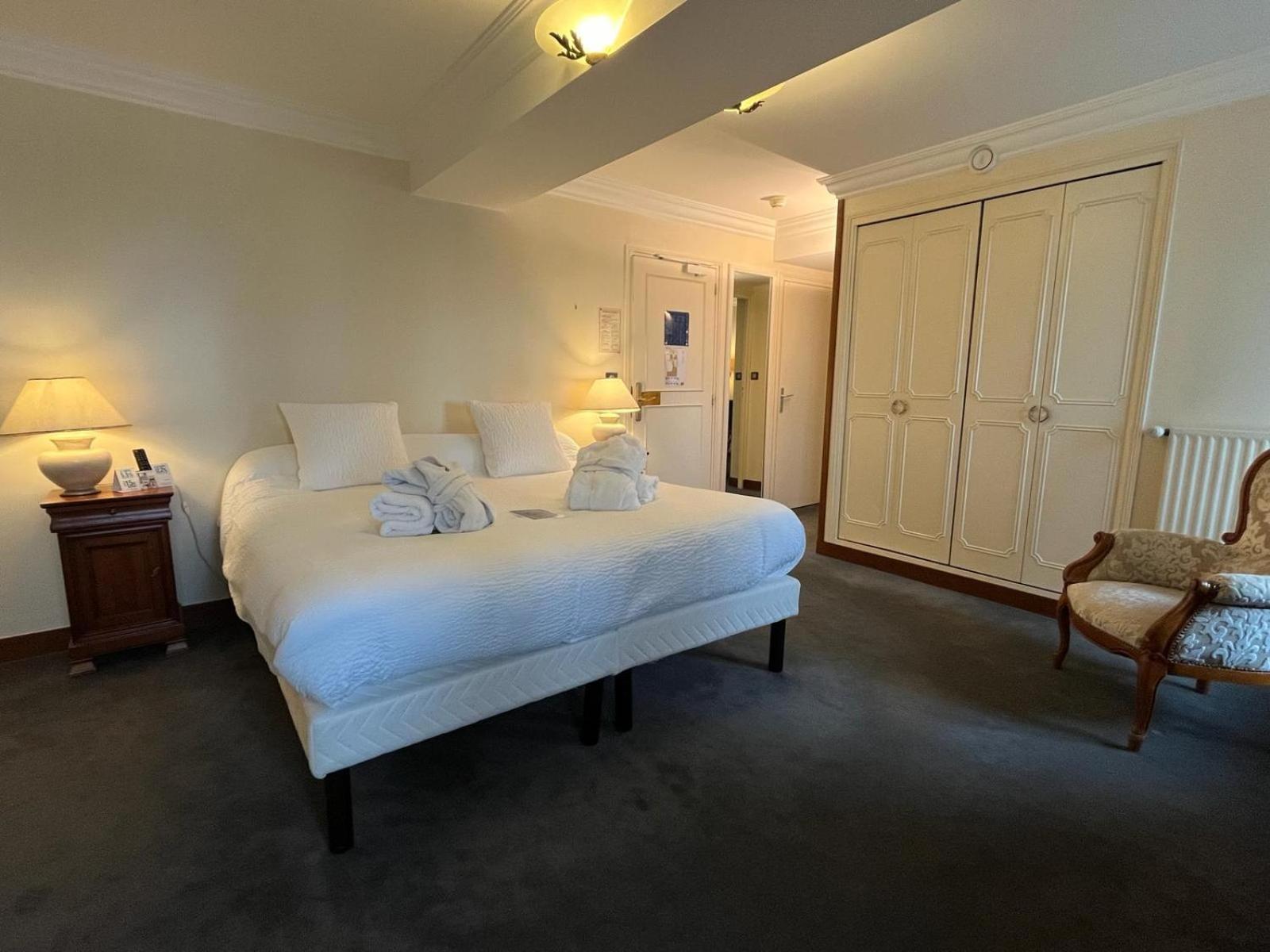 Logis Hotel Le Rivage Gien Kültér fotó