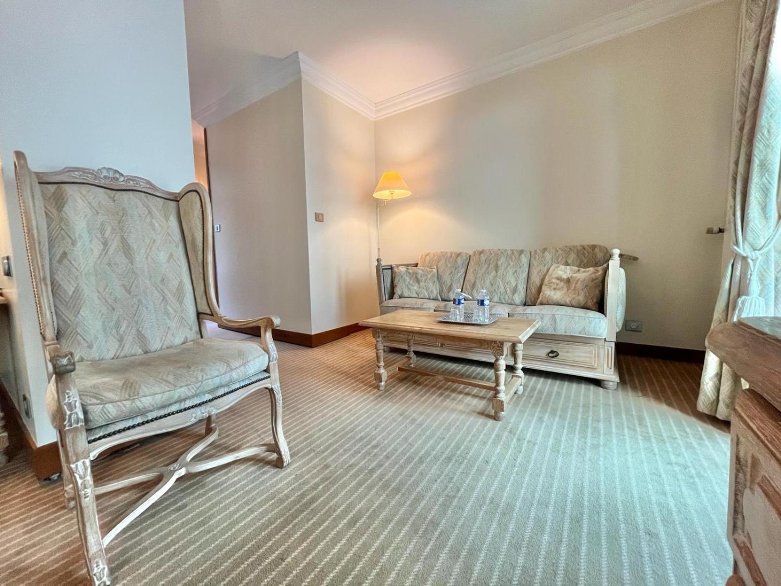 Logis Hotel Le Rivage Gien Kültér fotó