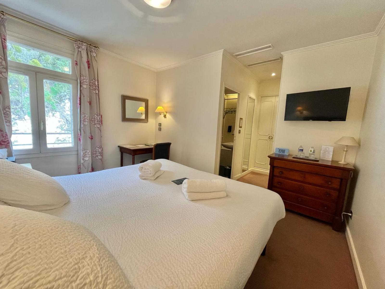 Logis Hotel Le Rivage Gien Kültér fotó