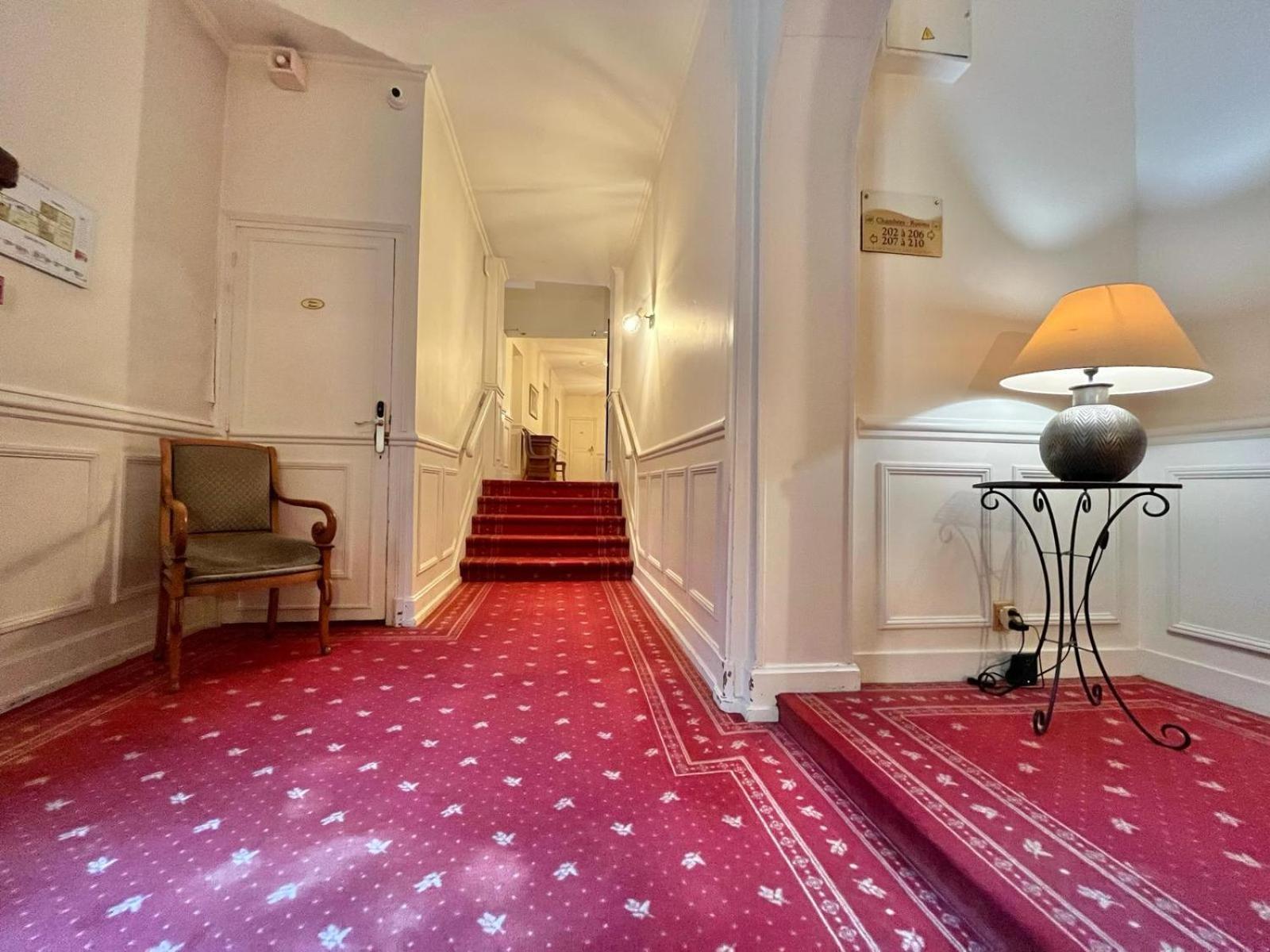 Logis Hotel Le Rivage Gien Kültér fotó